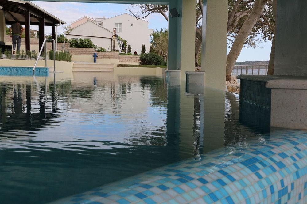 Hotel Vila 4M Ražanac 외부 사진