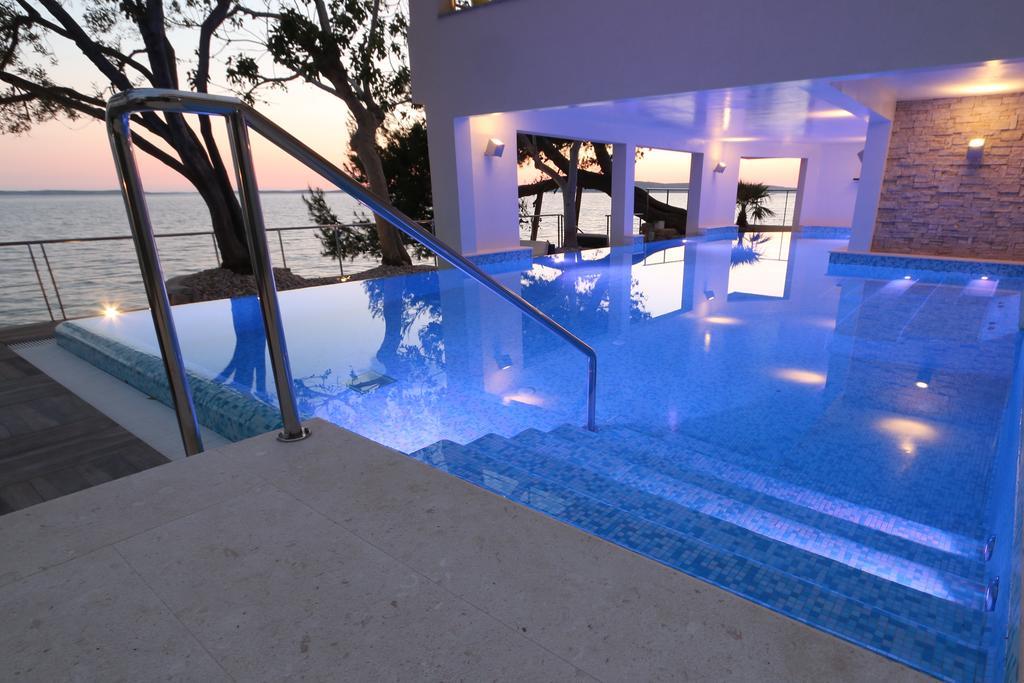 Hotel Vila 4M Ražanac 외부 사진