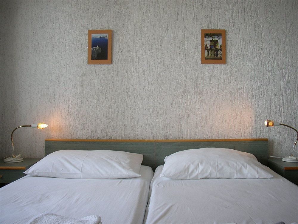 Hotel Vila 4M Ražanac 외부 사진