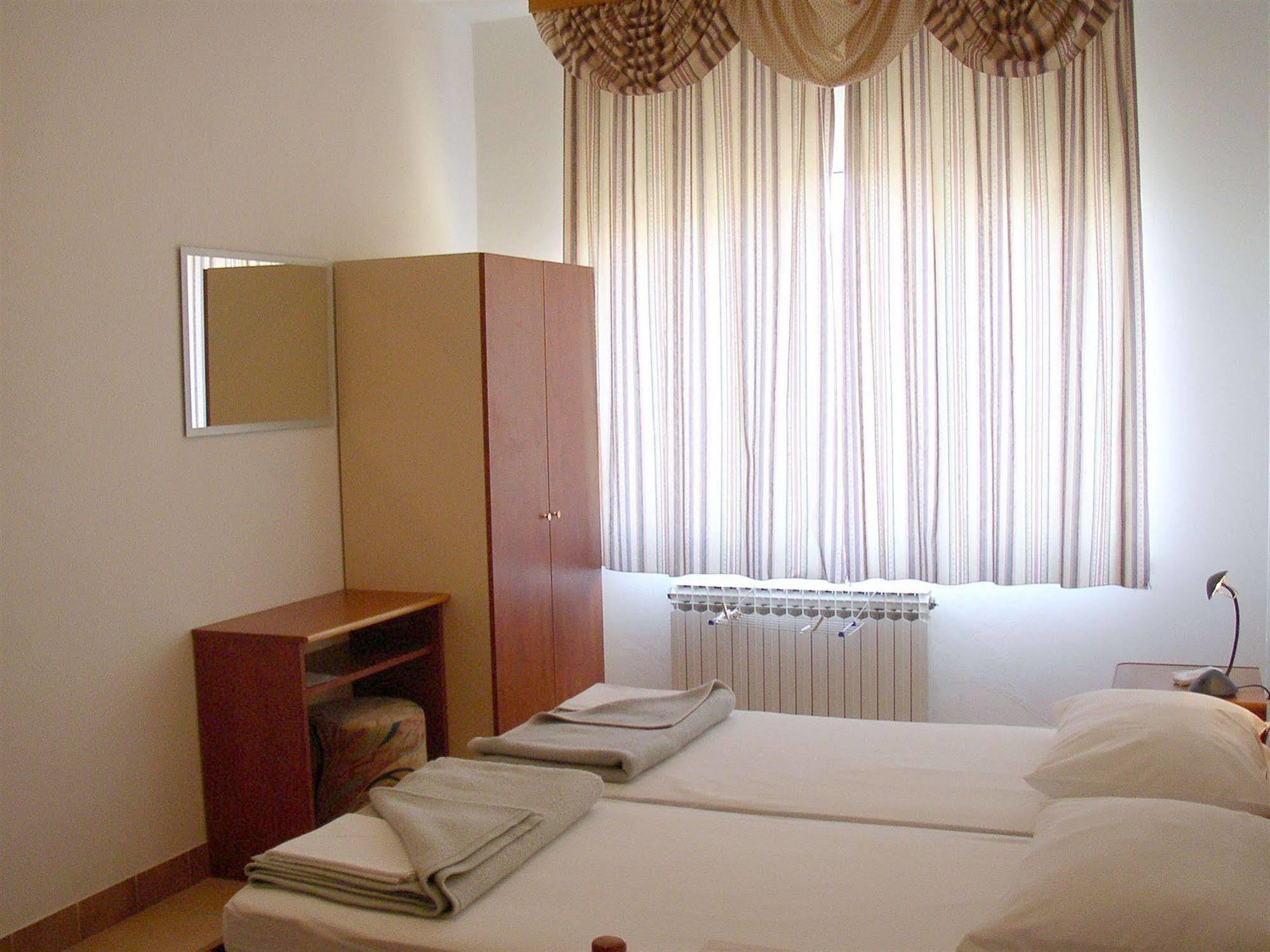 Hotel Vila 4M Ražanac 외부 사진