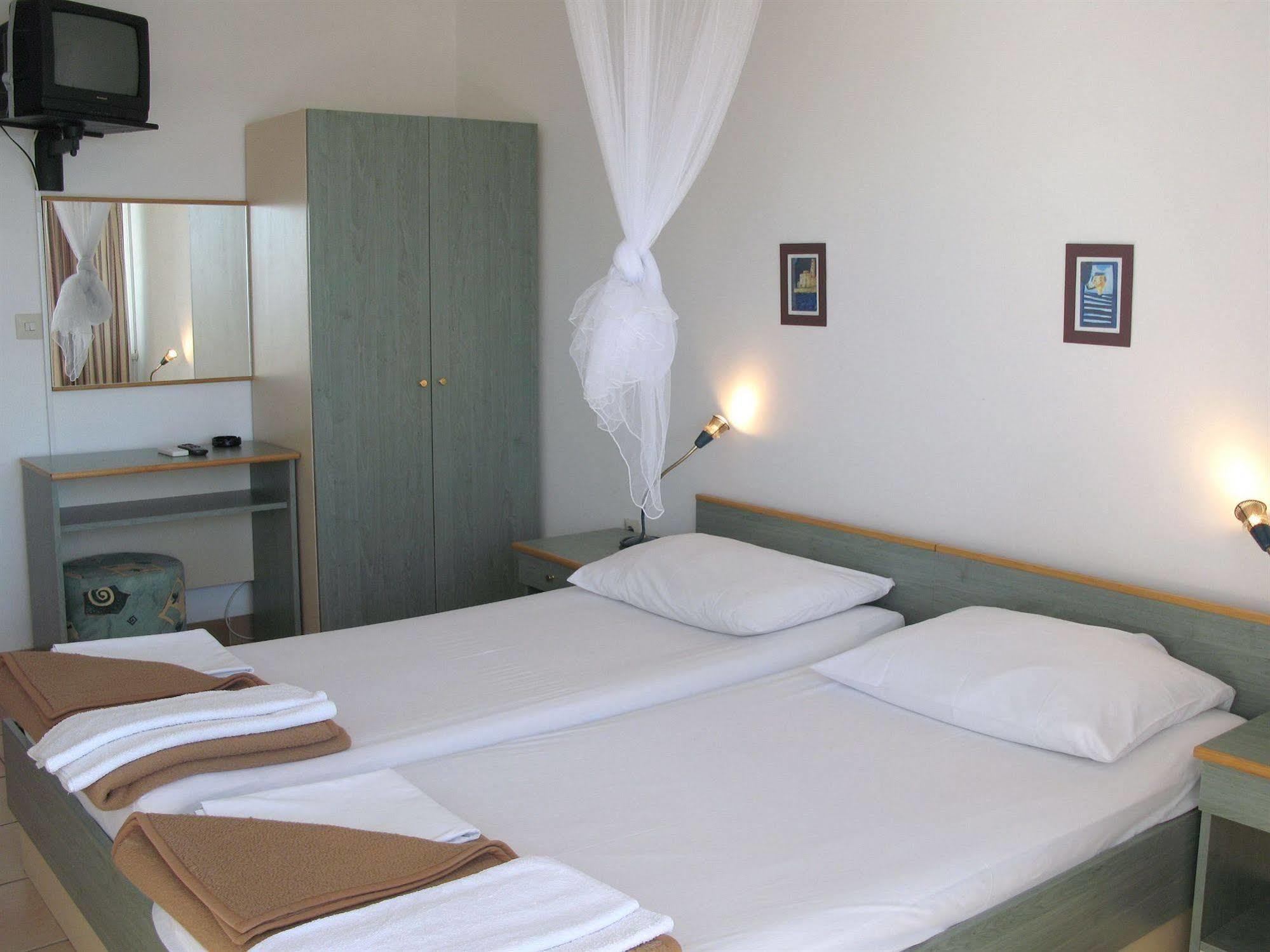 Hotel Vila 4M Ražanac 외부 사진