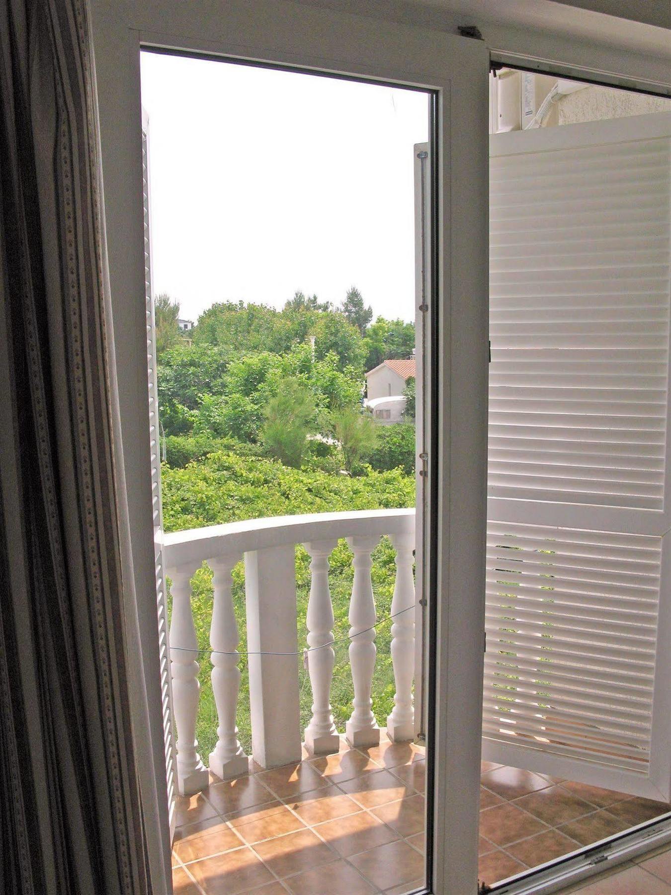 Hotel Vila 4M Ražanac 외부 사진